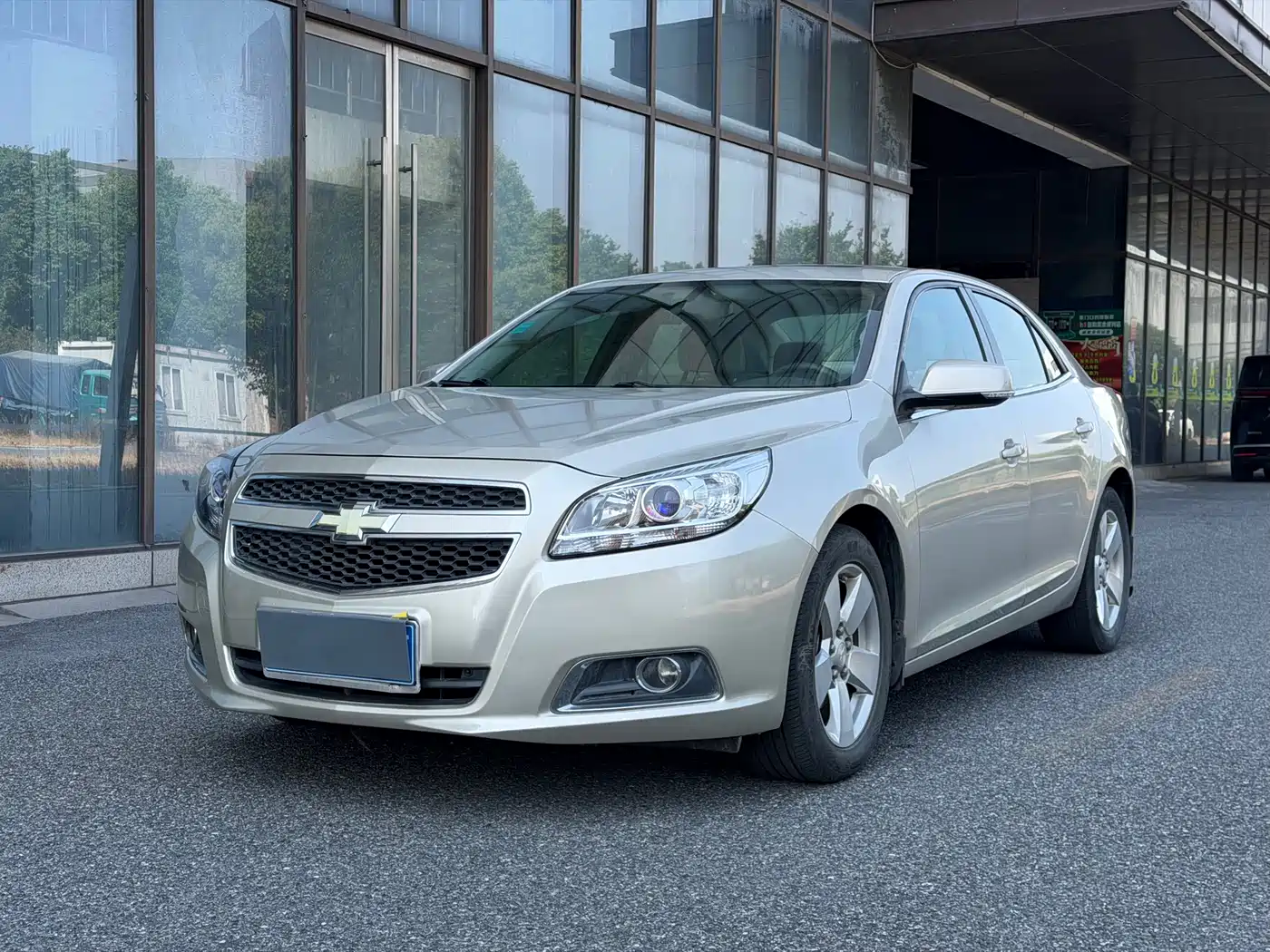 Chevrolet Malibu 2012 2.0L Automatic Comfort Edition фото 14