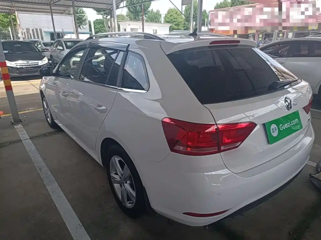 Volkswagen Lavida Tour 2017 1.6L Automatic Trend Edition фото 5