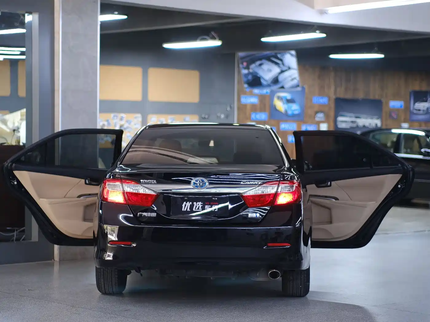 Toyota Camry 2012 ZunRui 2.5HG Luxury Edition фото 2