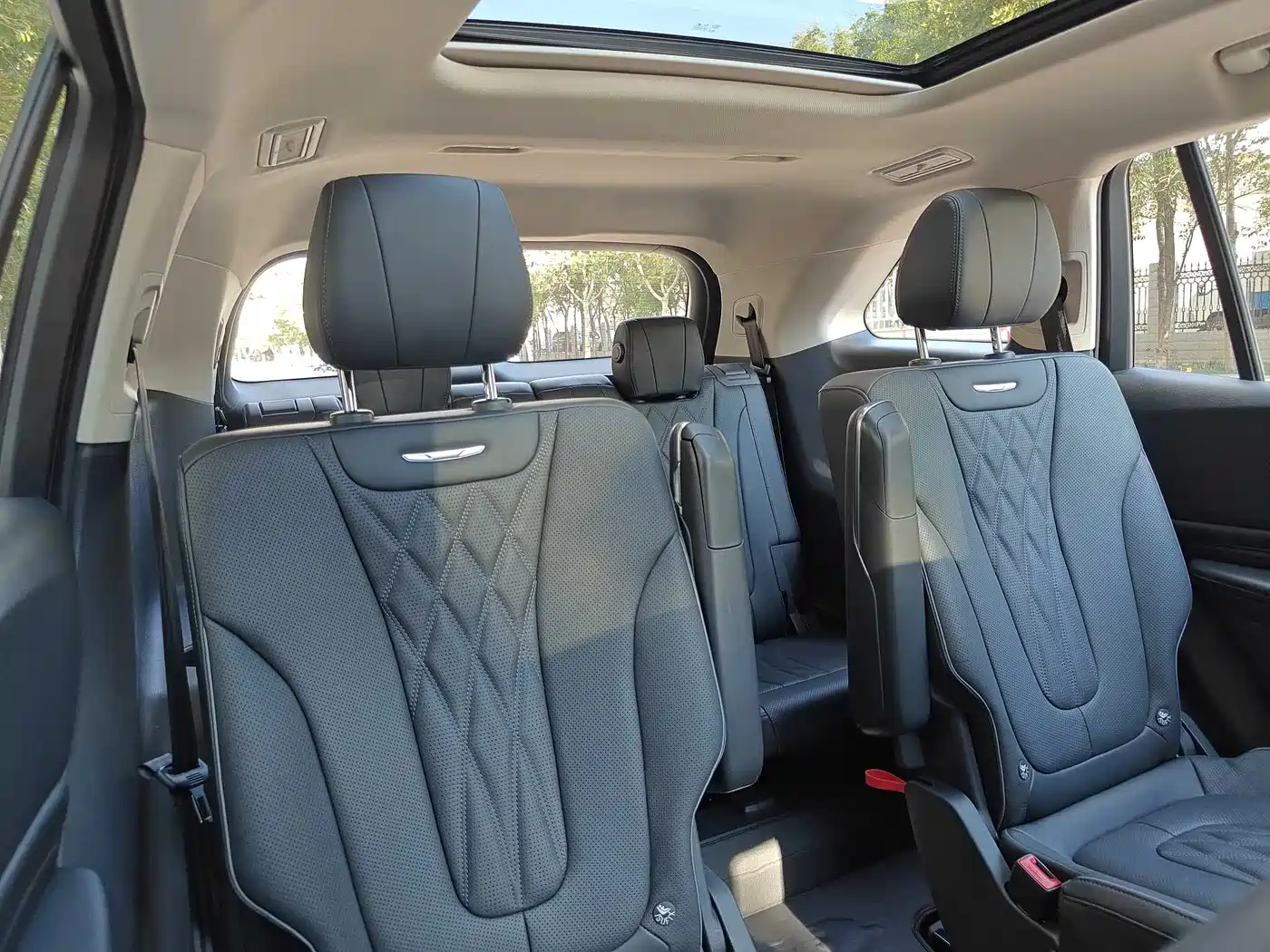 Hongqi HONGQI HS7 PHEV