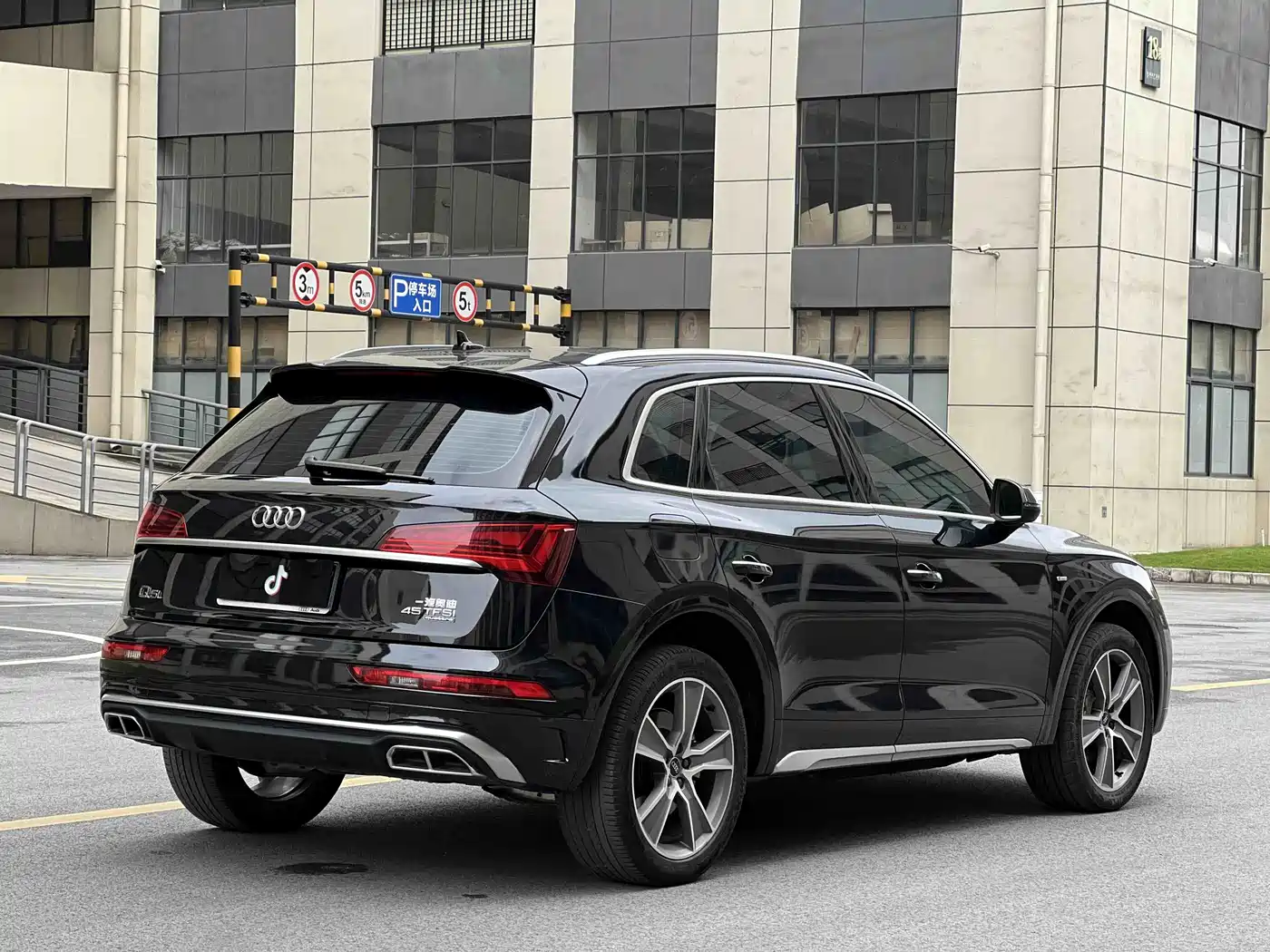 Audi Q5L 2021 45 TFSI Luxury Dynamic фото 24