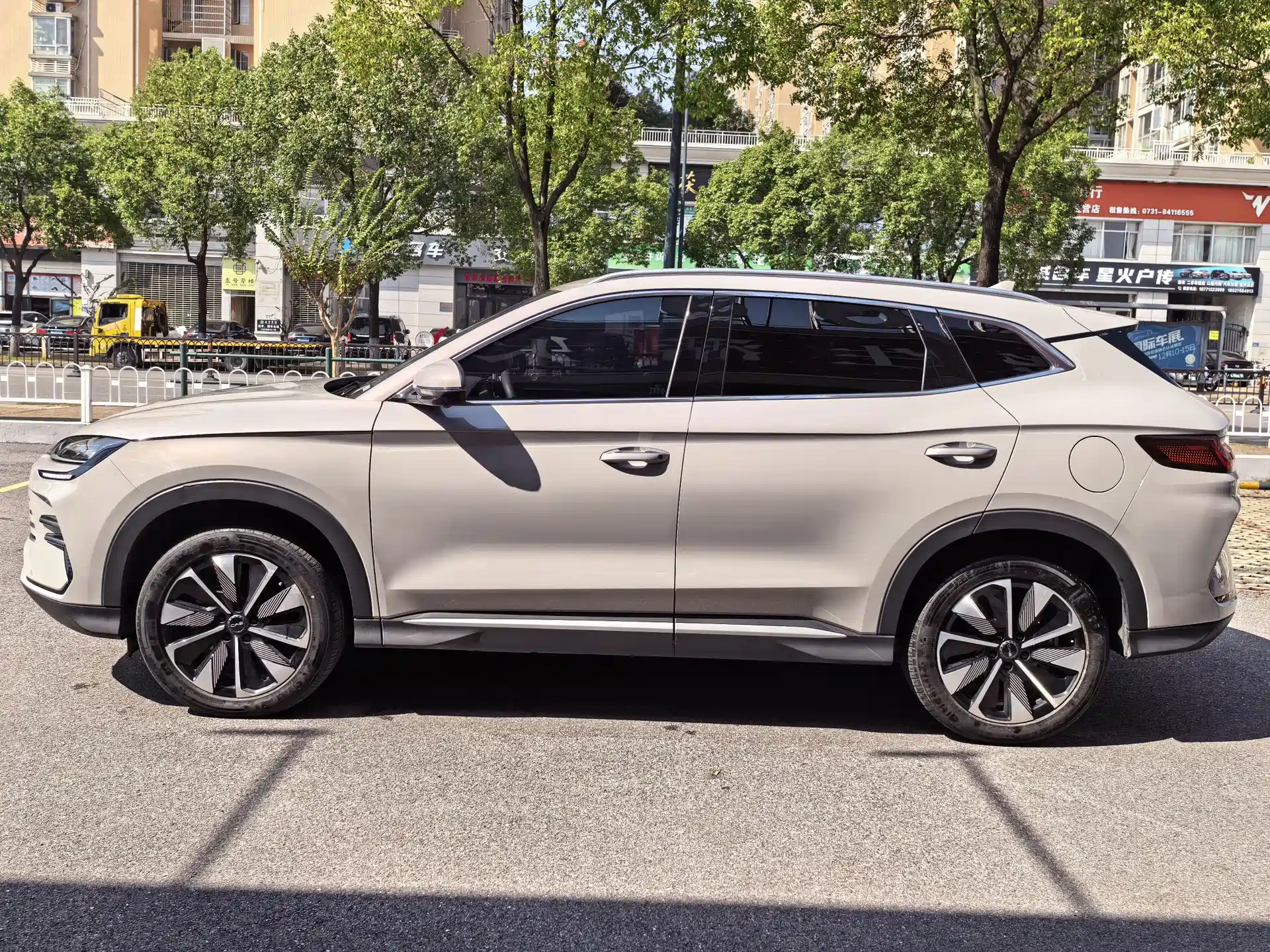Photo 8 - BYD Song PLUS PHEV