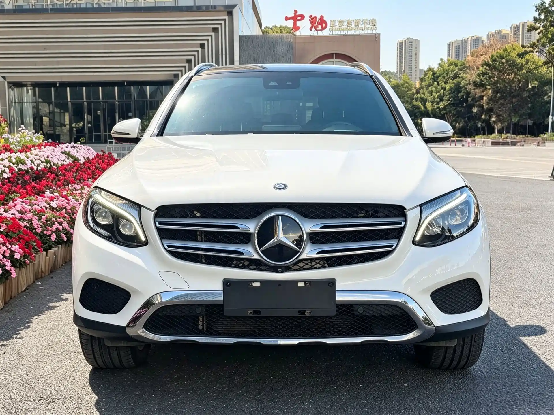 Фото 2 - Mercedes-Benz GLC