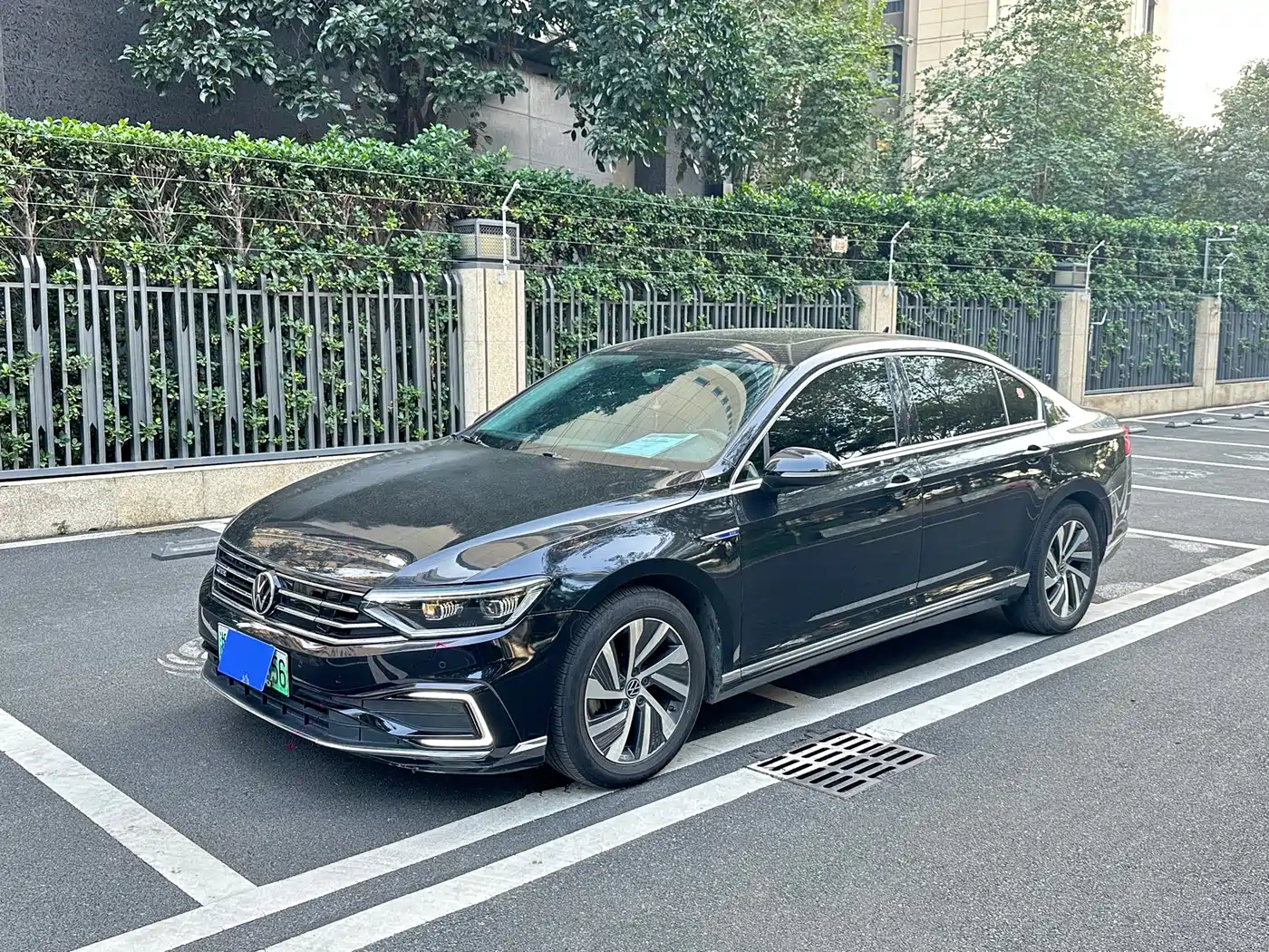 VOLKSWAGEN MAGOTAN GTE PLUG IN HYBRID