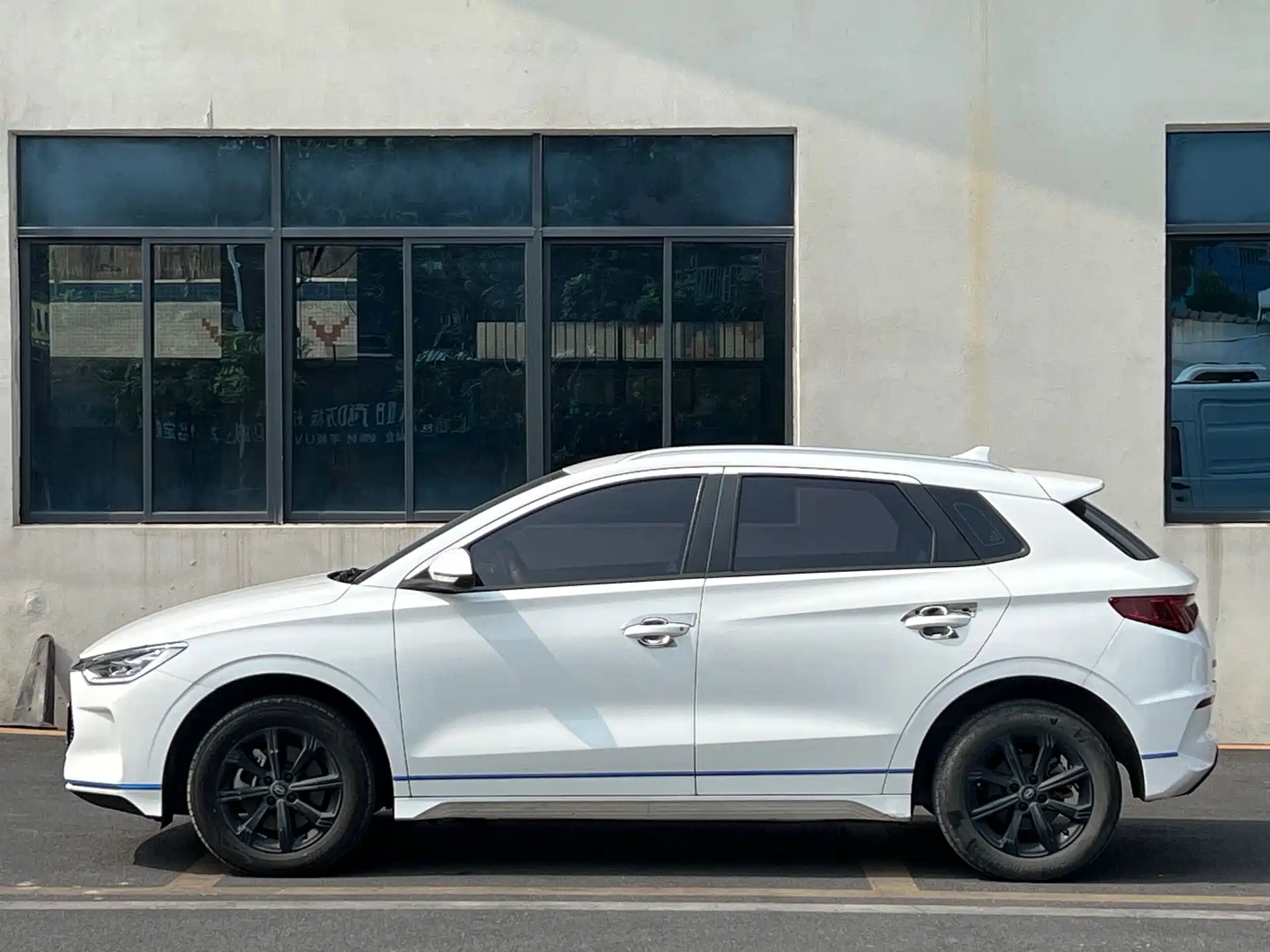 Фото 7 - BYD e2