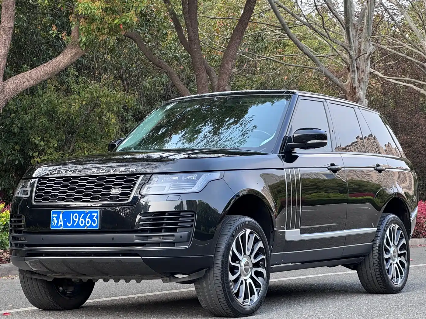 Land Rover Range Rover 2021 3.0 L6 Golden Age Edition