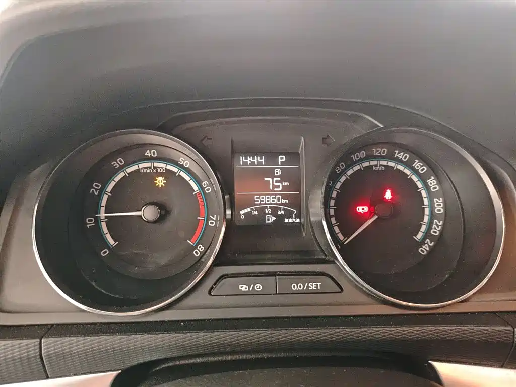 SKODA KOMICK