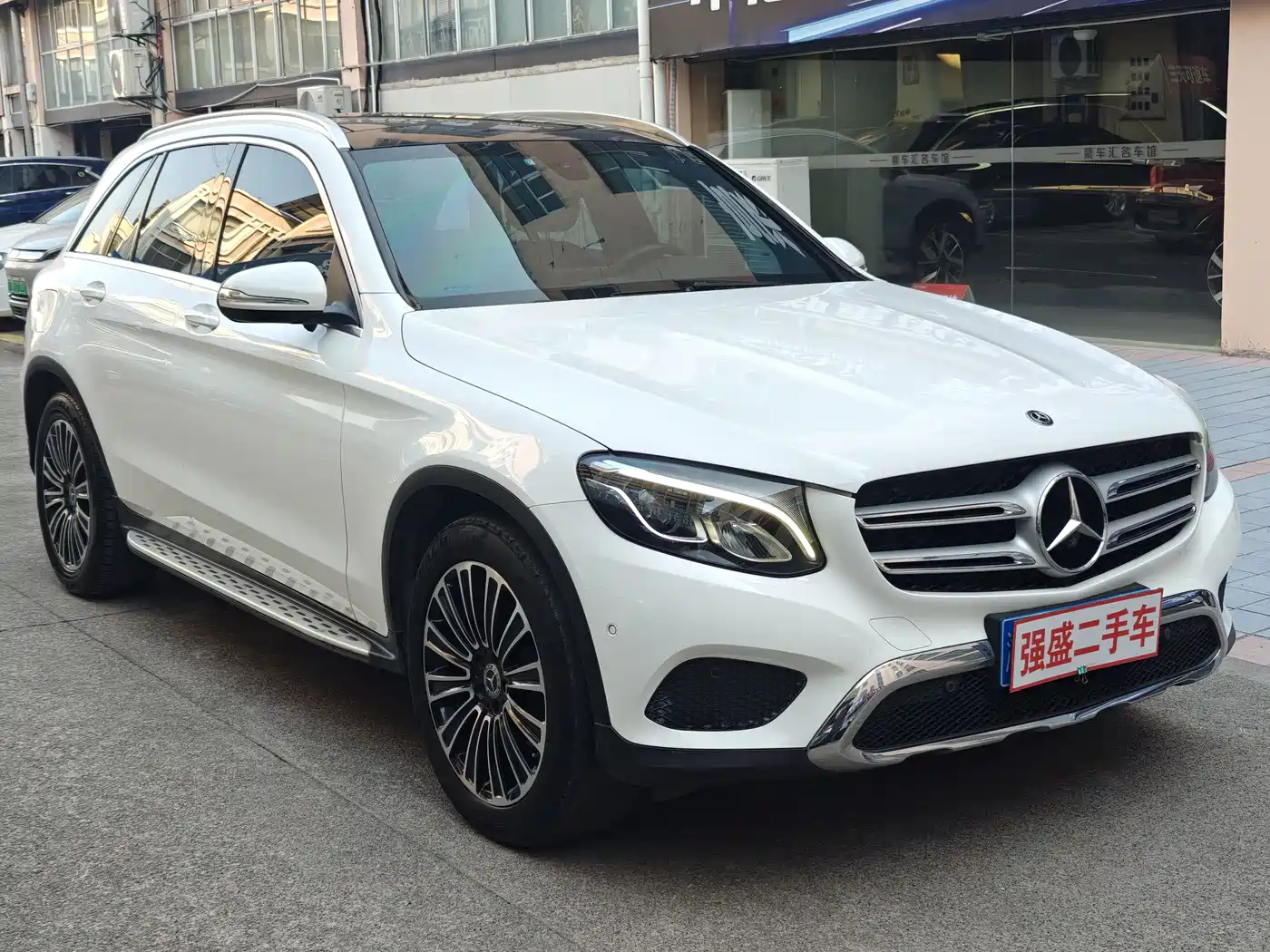 Mercedes-Benz GLC 2018 Facelift GLC 200 4MATIC фото 3