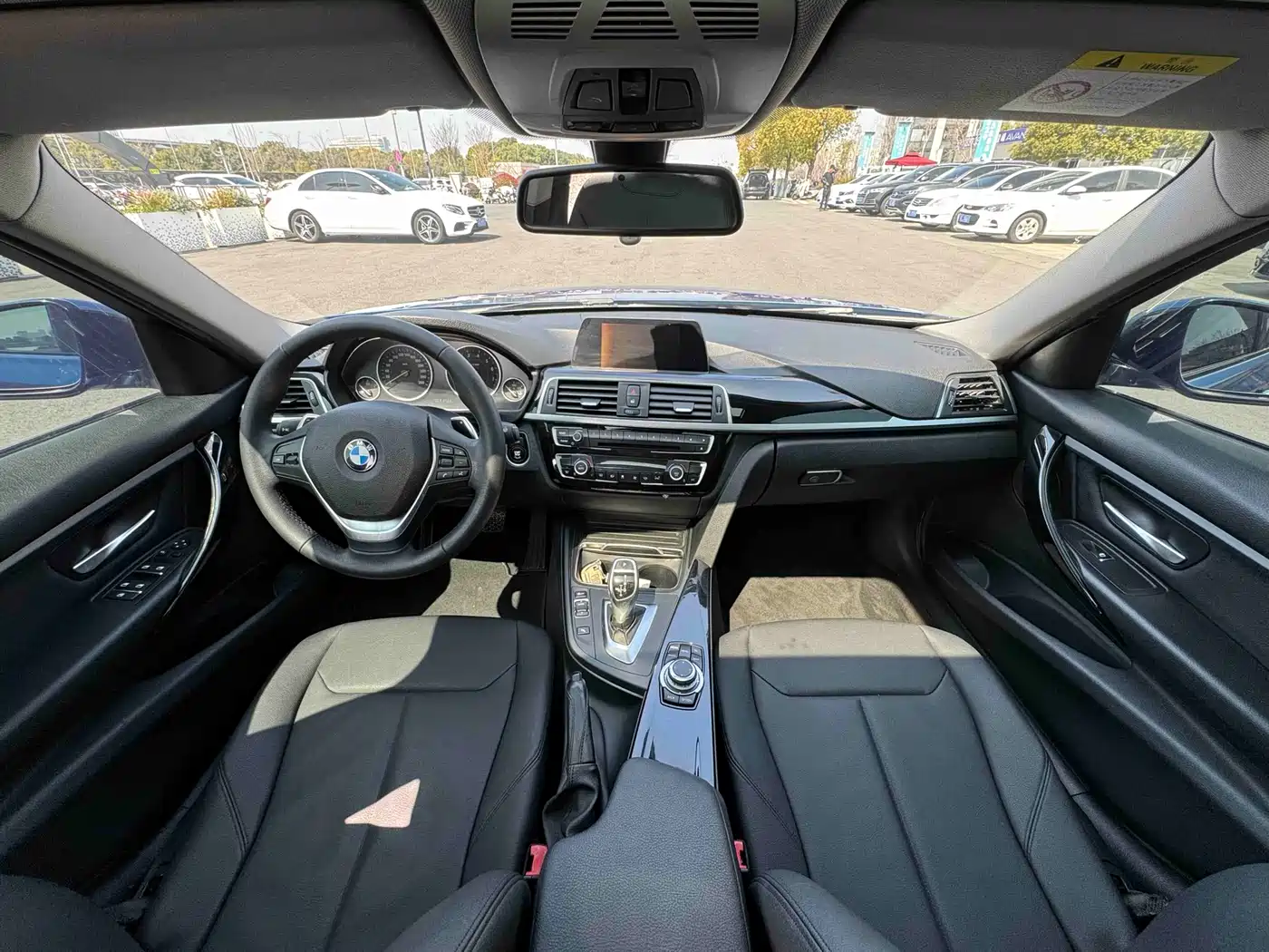 BMW 3 Series 2017 320Li M Sport фото 9
