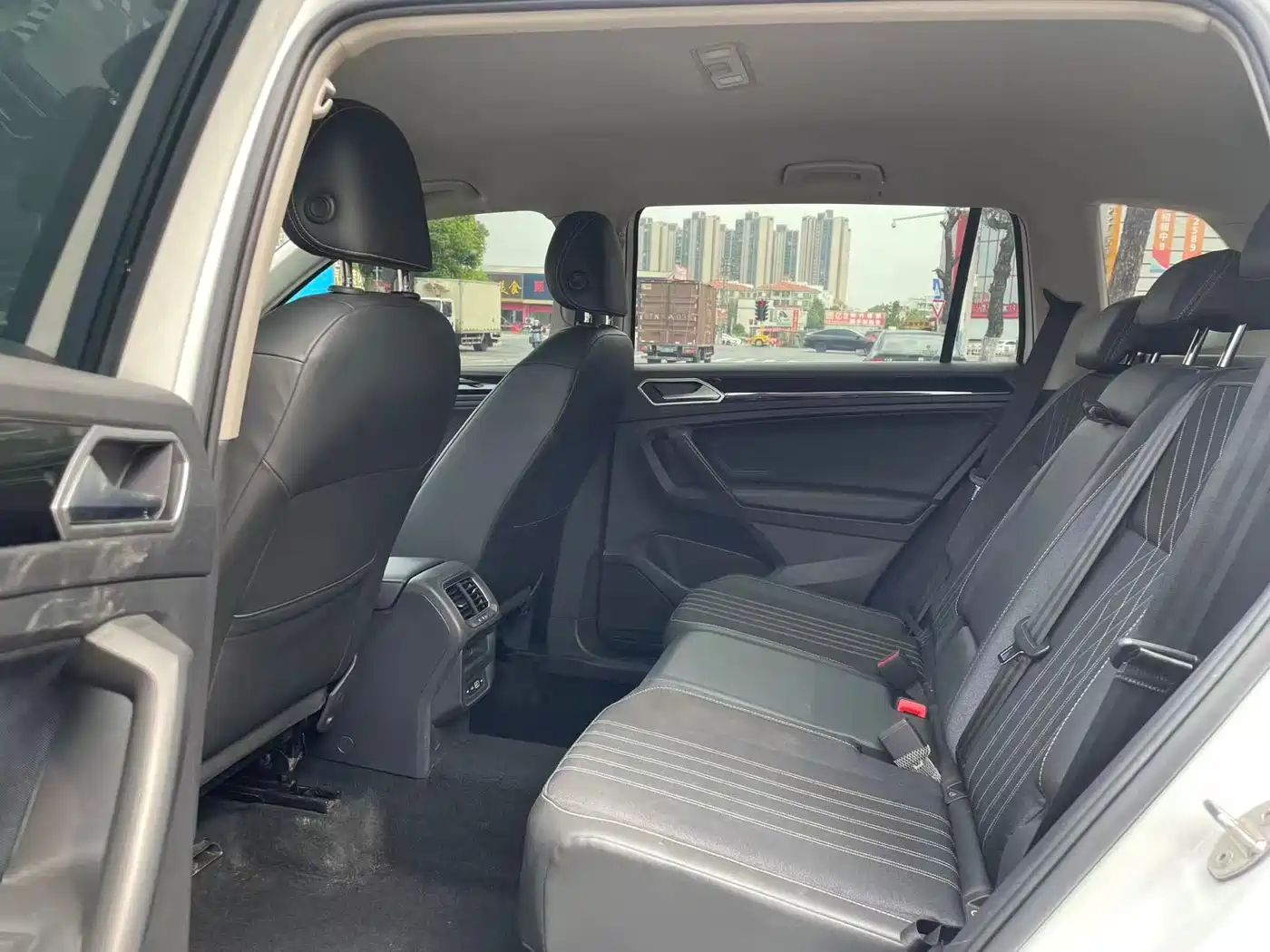 Volkswagen Tiguan L 2022 330TSI Automatic 2WD Comfort Edition фото 5
