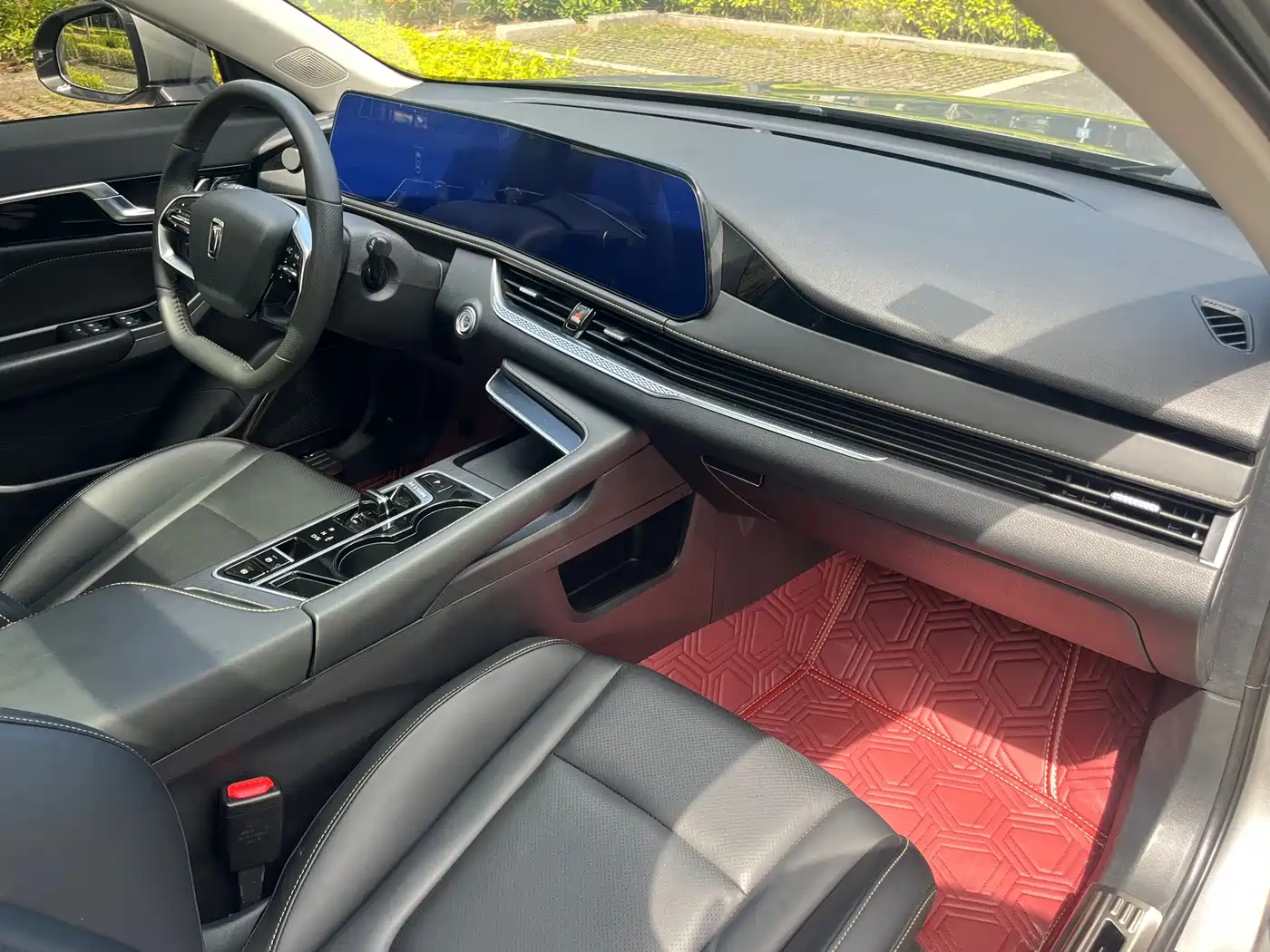 Besturn B70 2025 2025 Dragon Glory Edition 1.5T Deluxe
