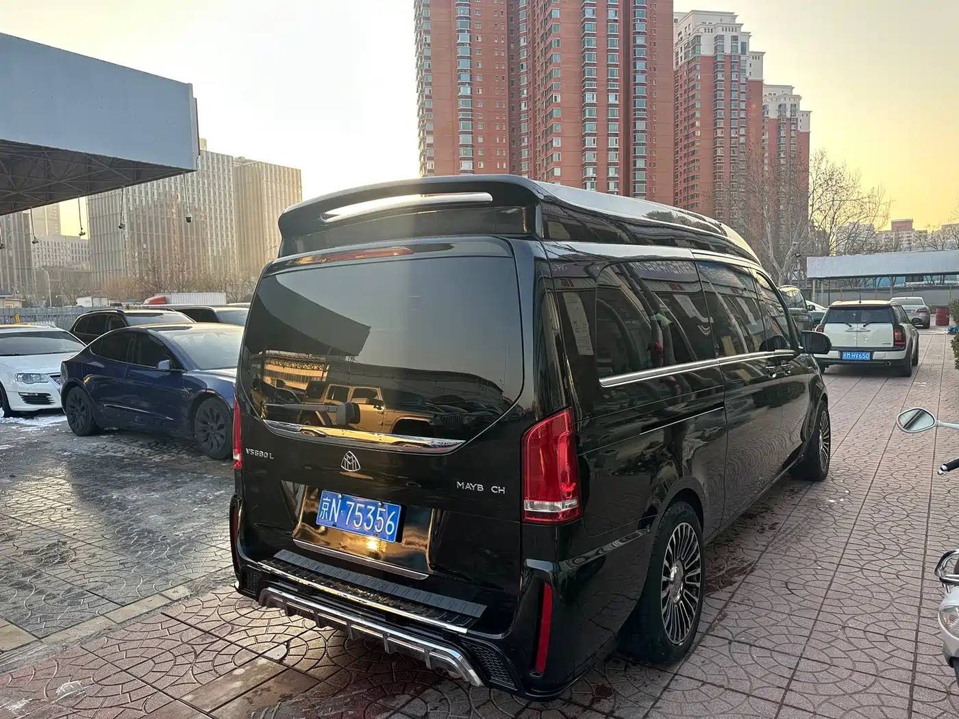 Mercedes-Benz V-Class 2018 V 260 L Premium Long Wheelbase Edition China VI фото 6