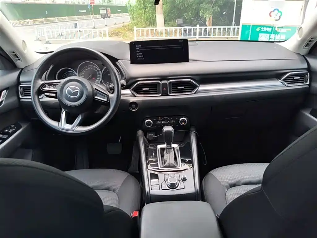 Photo 10 - Mazda CX-5