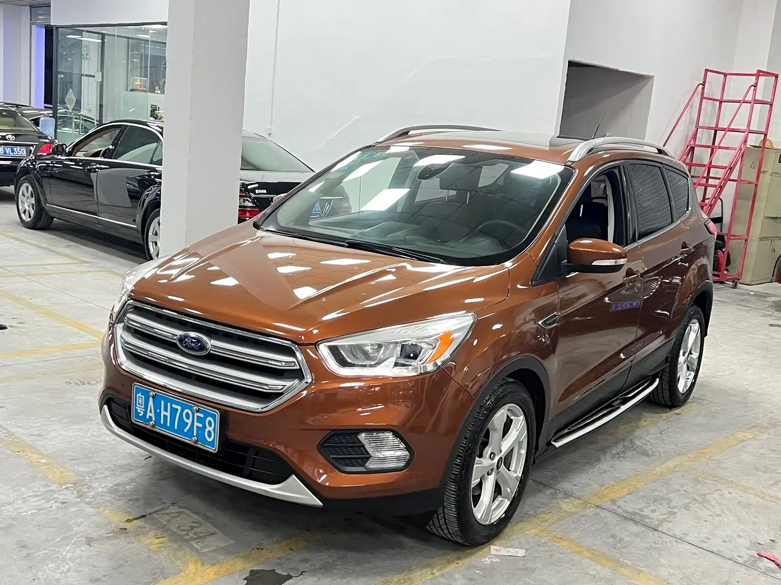 Фото 1 - Ford Kuga