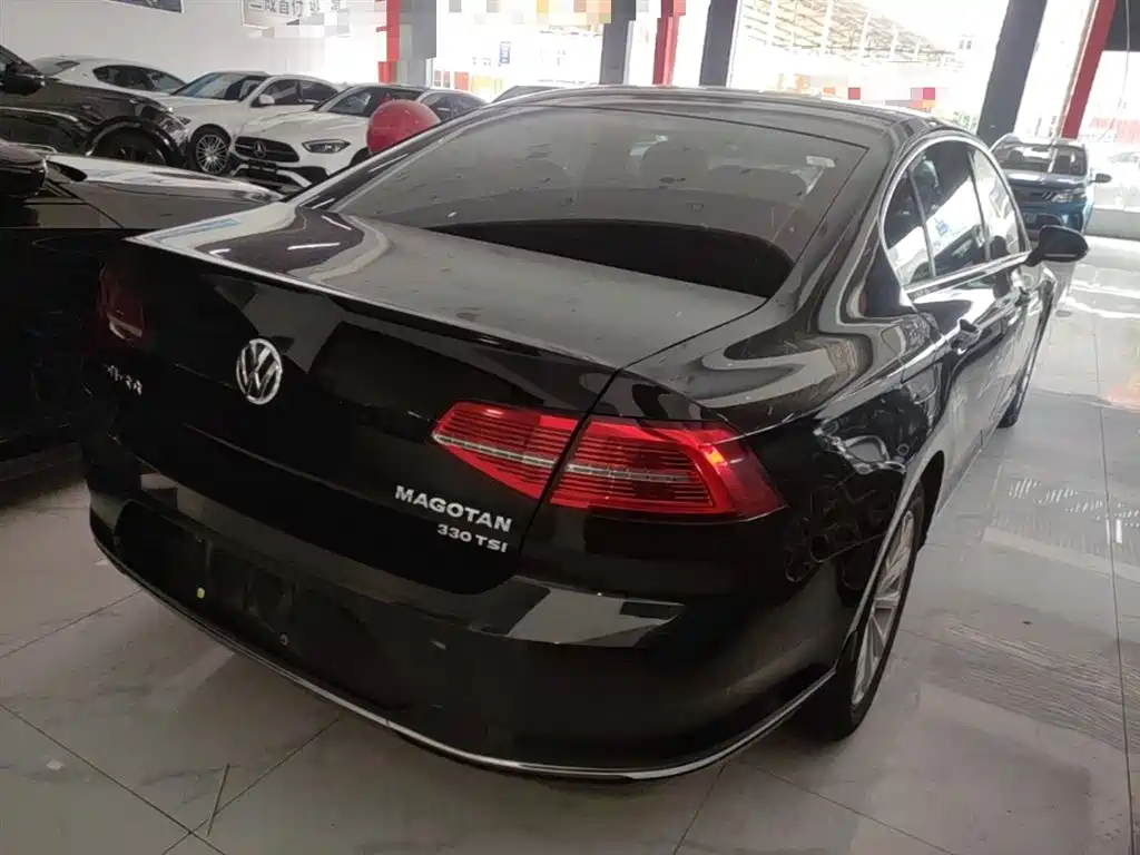 Volkswagen Magotan 2018 330TSI DSG Leading фото 7