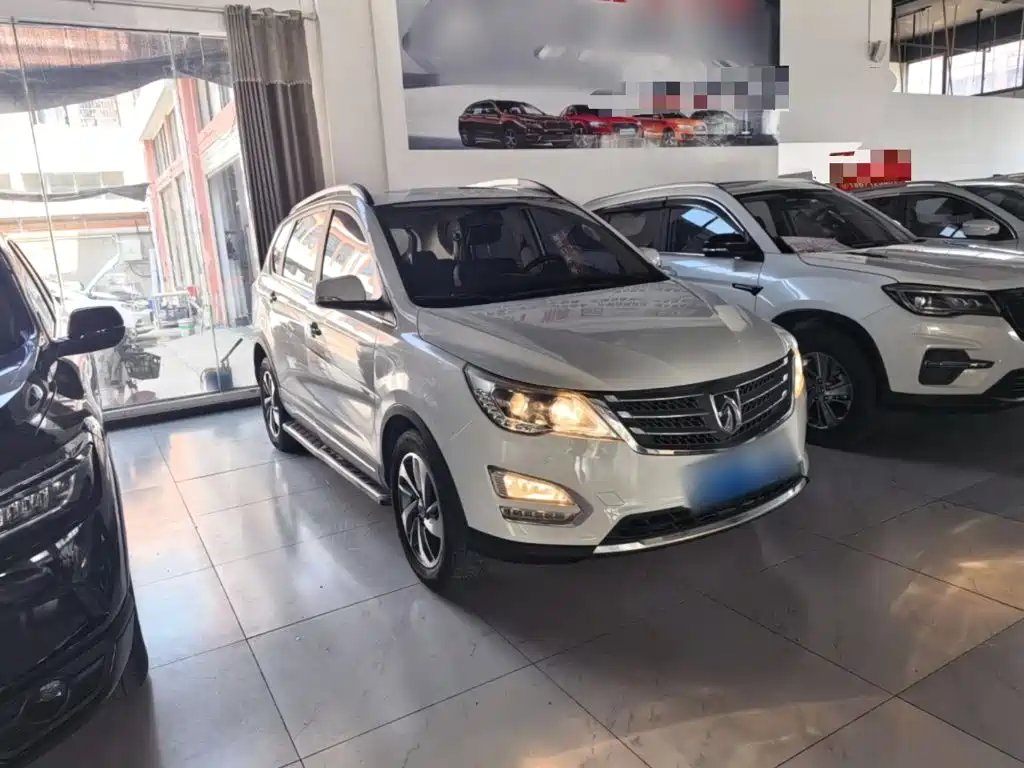 Baojun 560 2016 2015 1.8L Manual Luxury