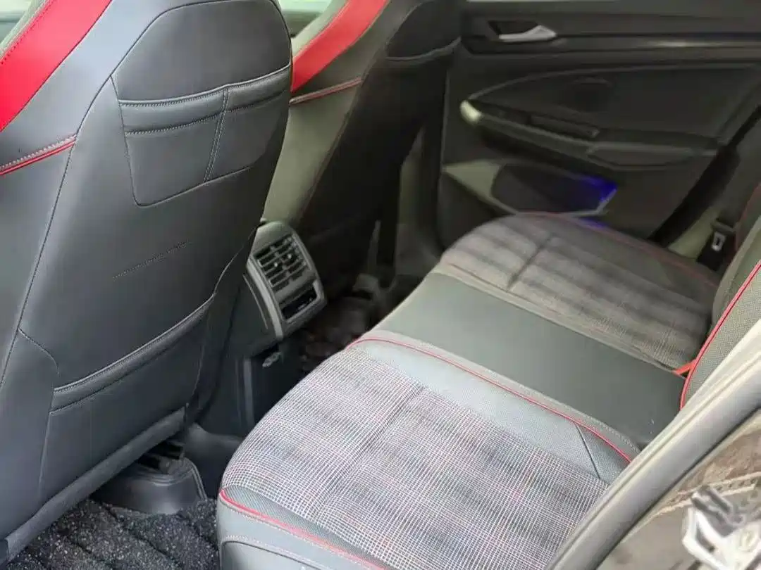 Volkswagen Golf GTI 2021 380TSI DSG GTI фото 6