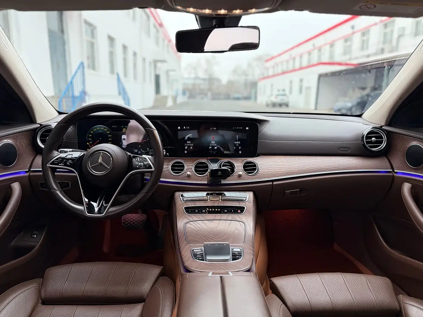 Mercedes-Benz E-Class 2022 E 300 L Fashion фото 22