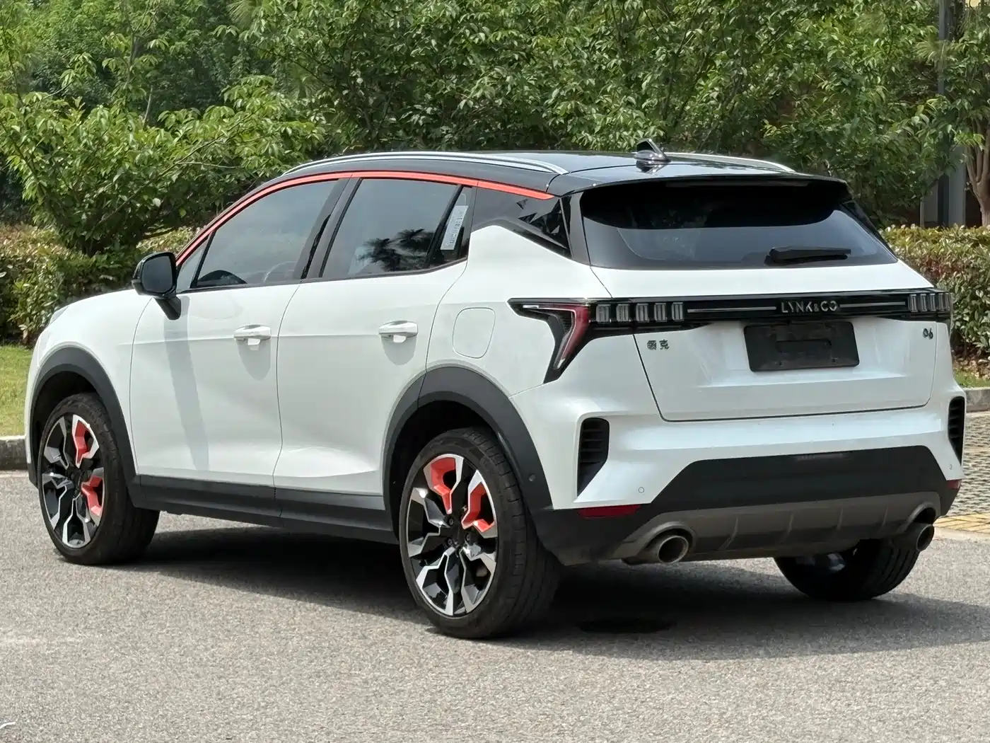 Lynk & Co 06 2023 Remix 1.5T Shine Halo фото 19