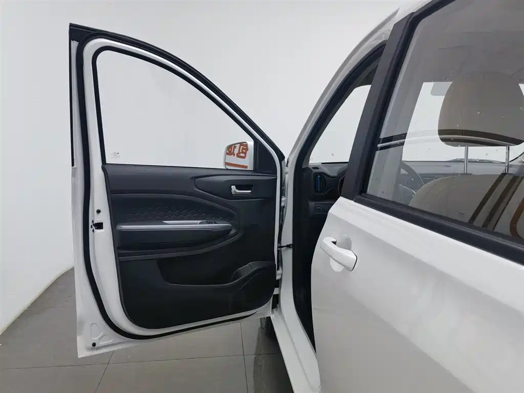 DONGFENG SCENERY E380