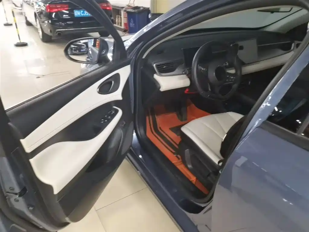 BYD Hai Bao 05 DM-i 2025 DM-i Smart Drive Edition 55KM Luxury фото 16