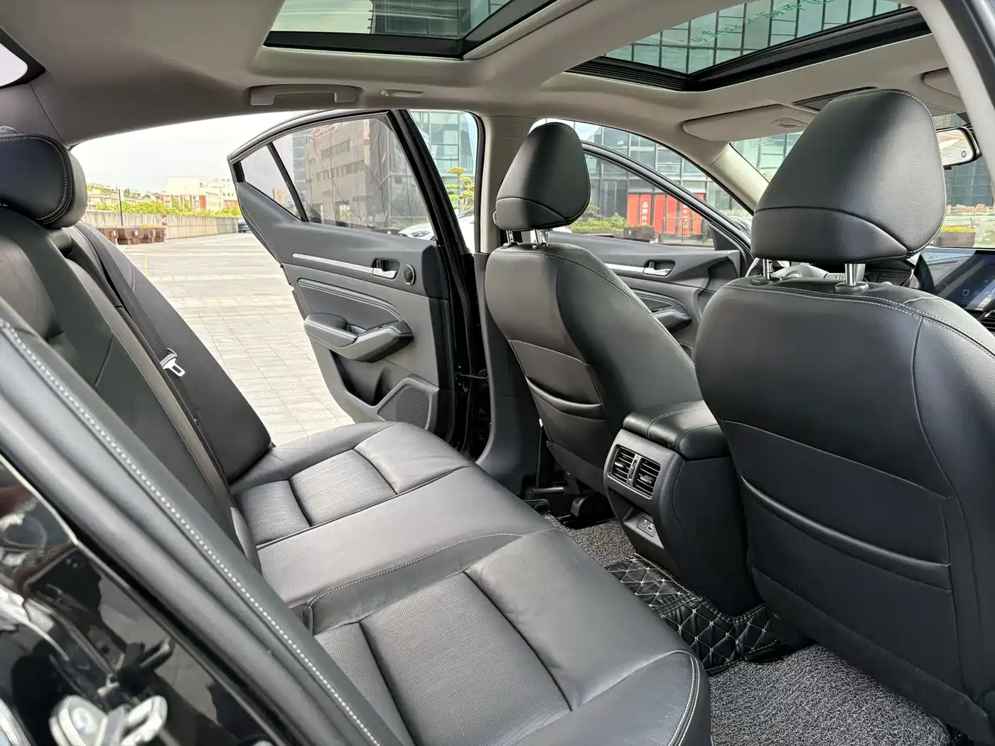 Nissan Teana 2019 2.0L XL Comfort Edition фото 7