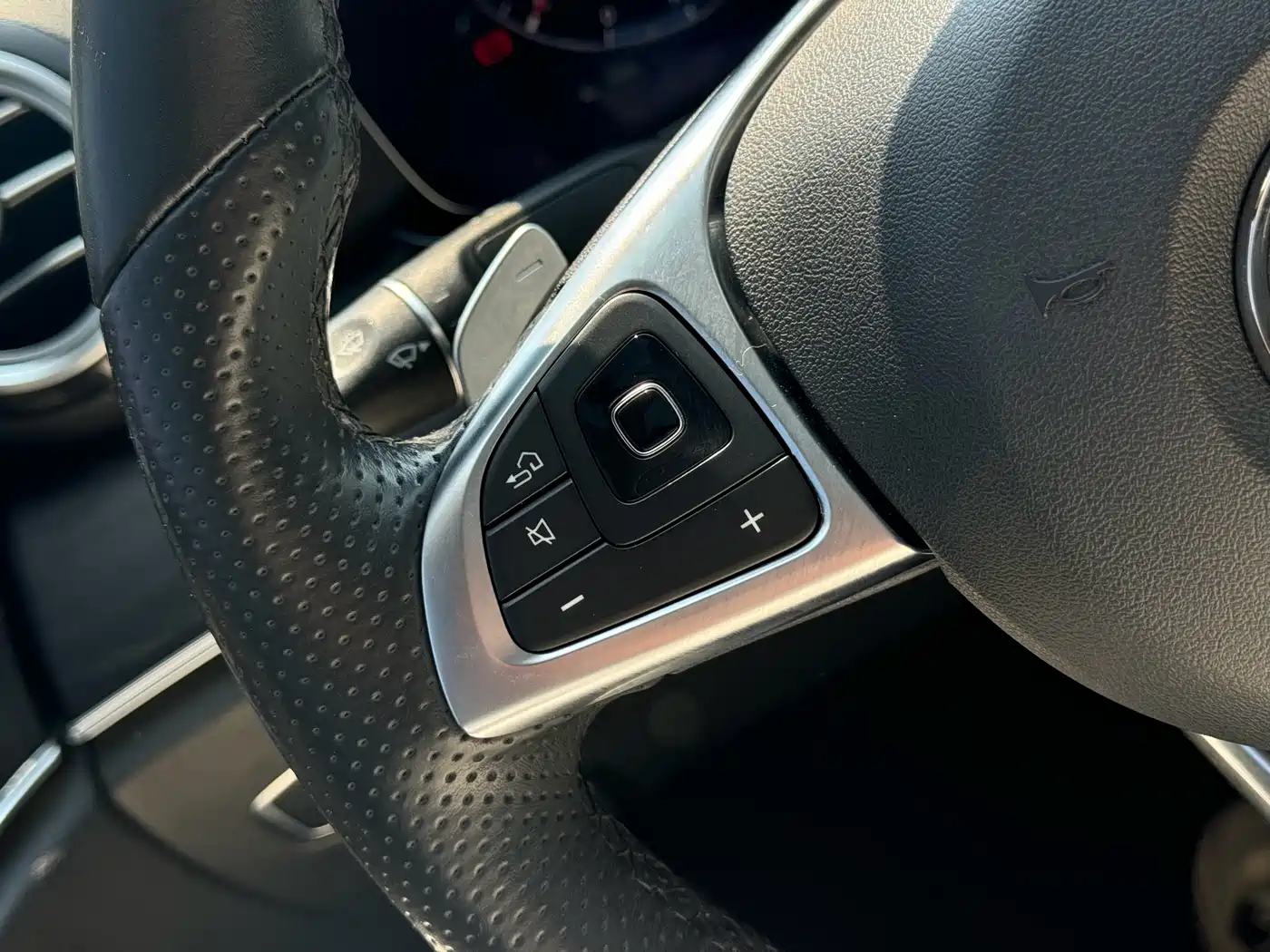 Mercedes-Benz E-Class 2018 Facelift E 200 L Sport фото 10