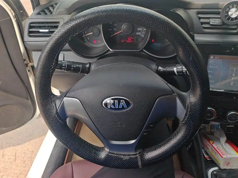 Kia K2 2015 Sedan 1.4L MT GLS фото 15
