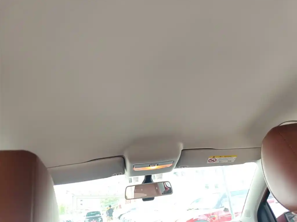 Volkswagen Polo 2016 1.4L Automatic Trend фото 18