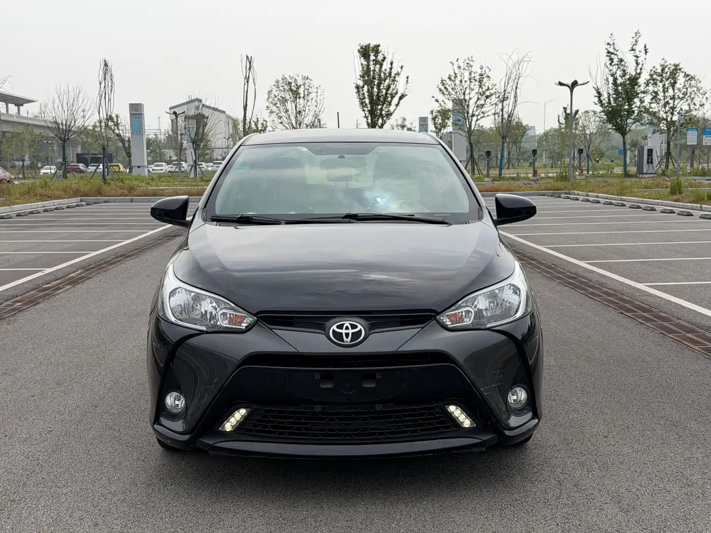 Toyota YARiS L Zhi Xuan 2016 Facelift 1.5G CVT Dynamic Edition фото 2