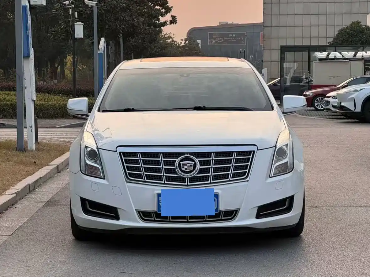 Cadillac XTS 2014 2013 Model 28T Comfort