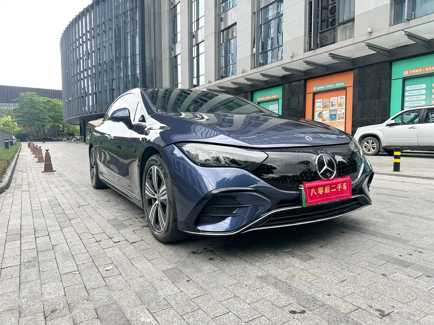 Mercedes-Benz EQE 2022 350 Luxury Edition фото 3