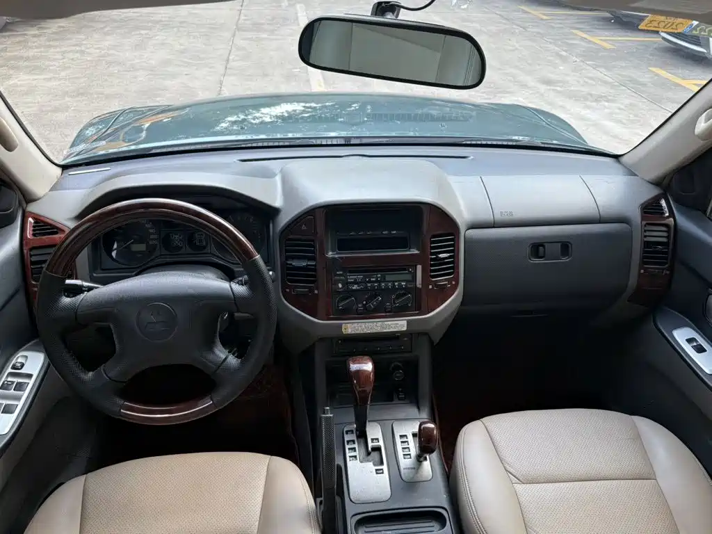 Mitsubishi Pajero 2009 2008 V73 3.0L GLS NAVI