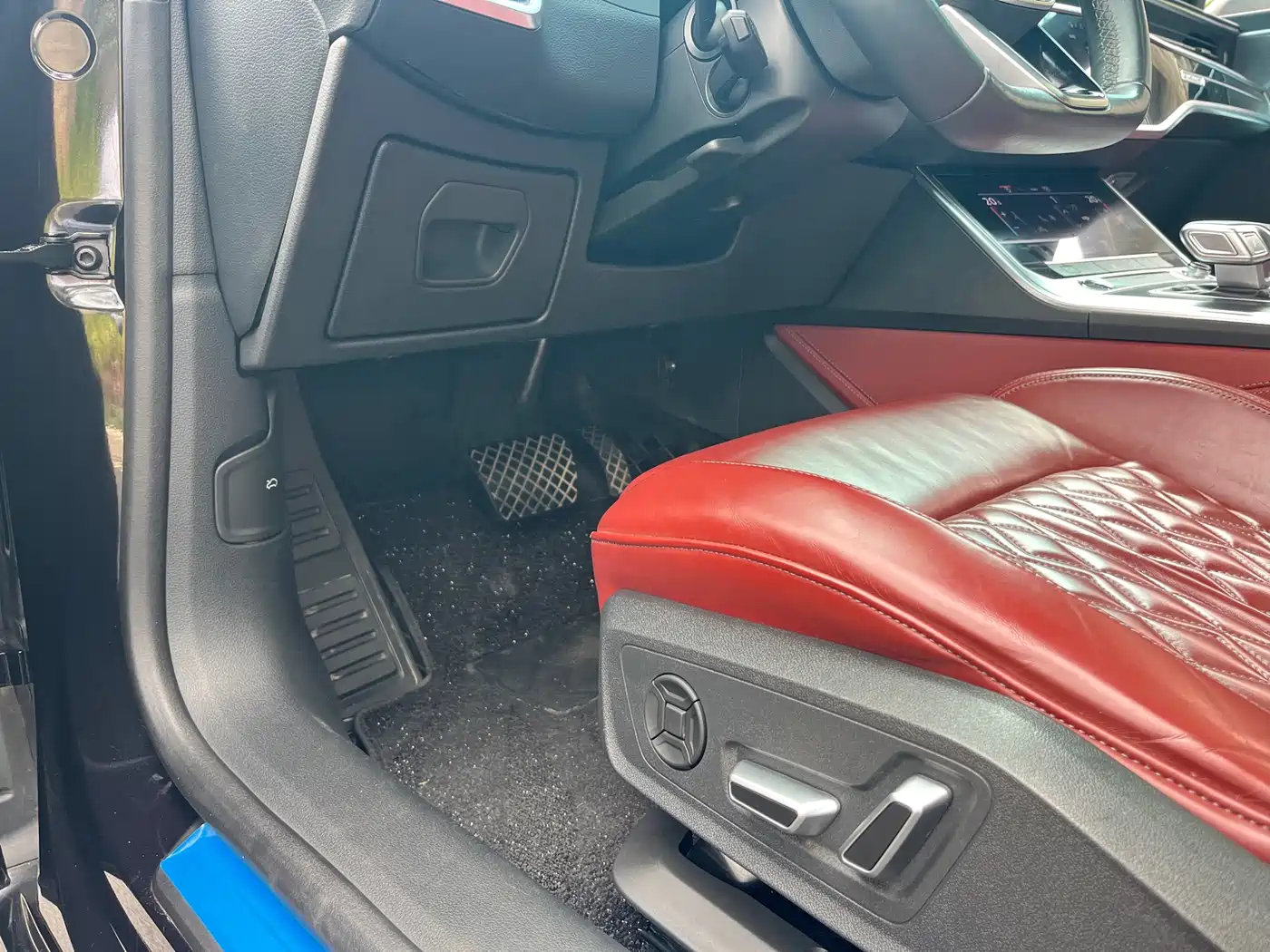 Audi A7L 2024 45 TFSI quattro Black Warrior Edition фото 11