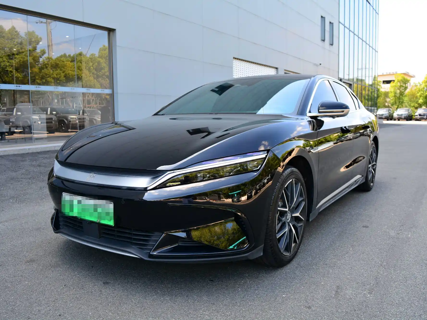 Photo 1 - BYD Han