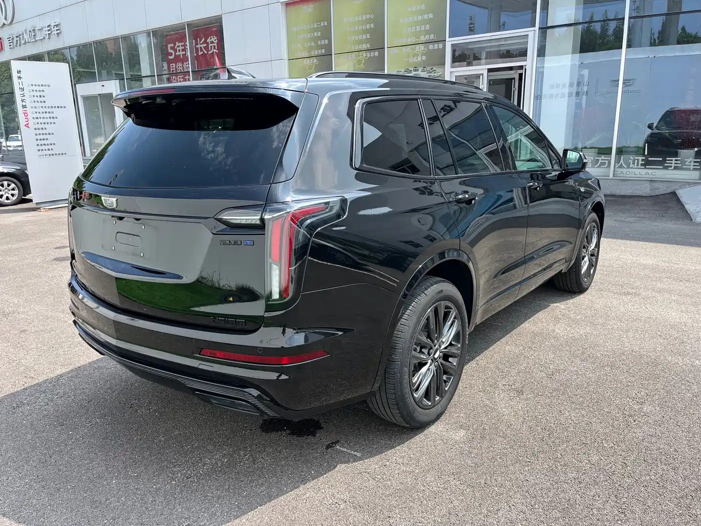 Cadillac XT6 2024 2025 2.0T 6-Seater AWD Executive Black Label Edition