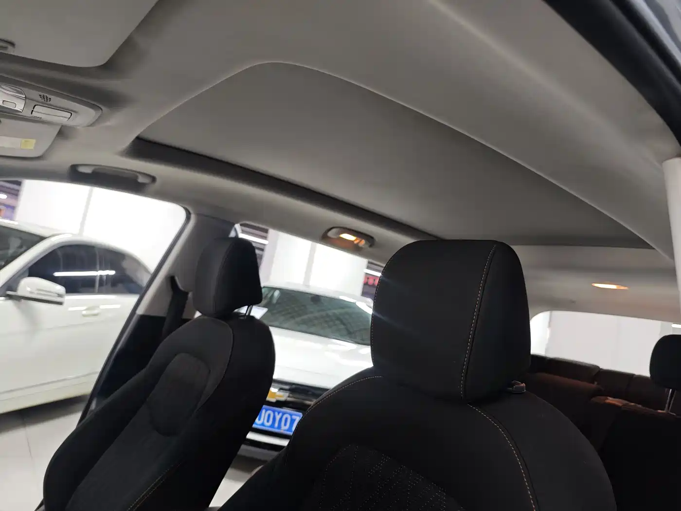 Chevrolet Volando 2018 530T Auto Sport Edition (5+2 seater) China V фото 15