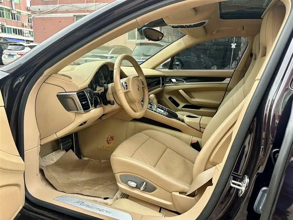 Porsche Panamera 2013 Panamera Platinum Edition 3.6L фото 6