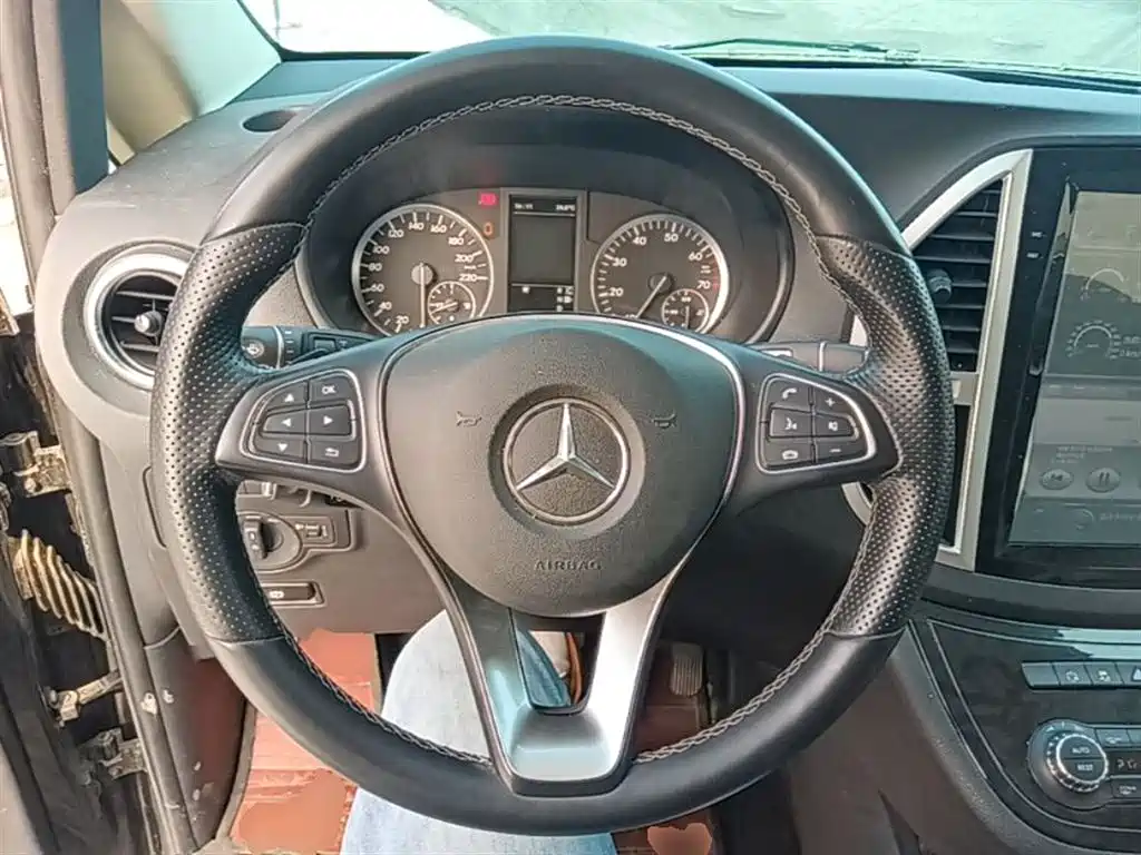 Mercedes-Benz Vito 2016 2.0T Business Edition фото 11