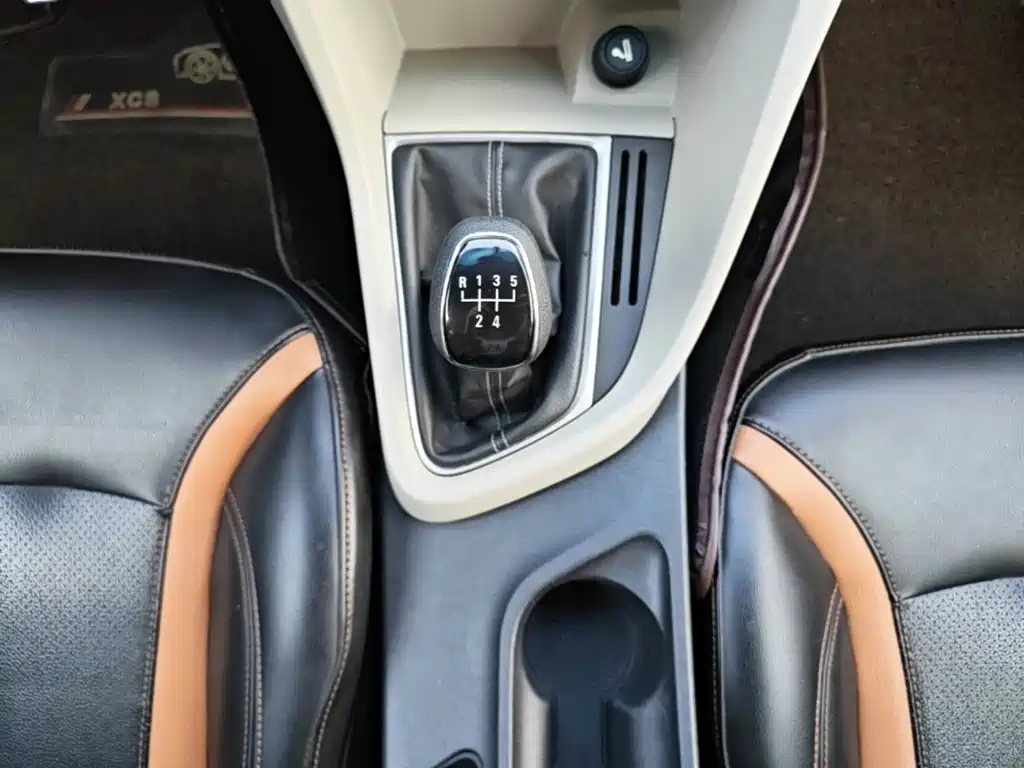 Фото 14 - Buick Excelle