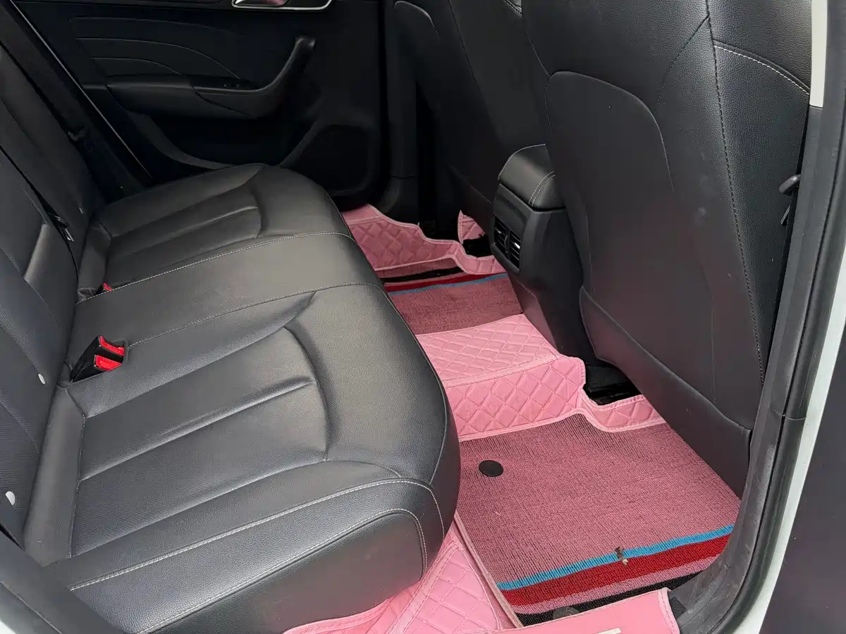 Roewe i6 2022 2020 PLUS 20T TST Internet Glory Smart Premium Edition