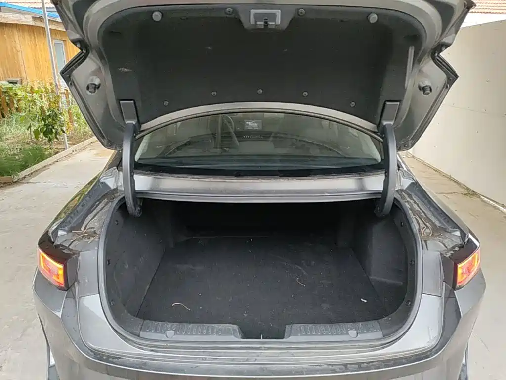 صورة 19 - Changan Qiyuan A05