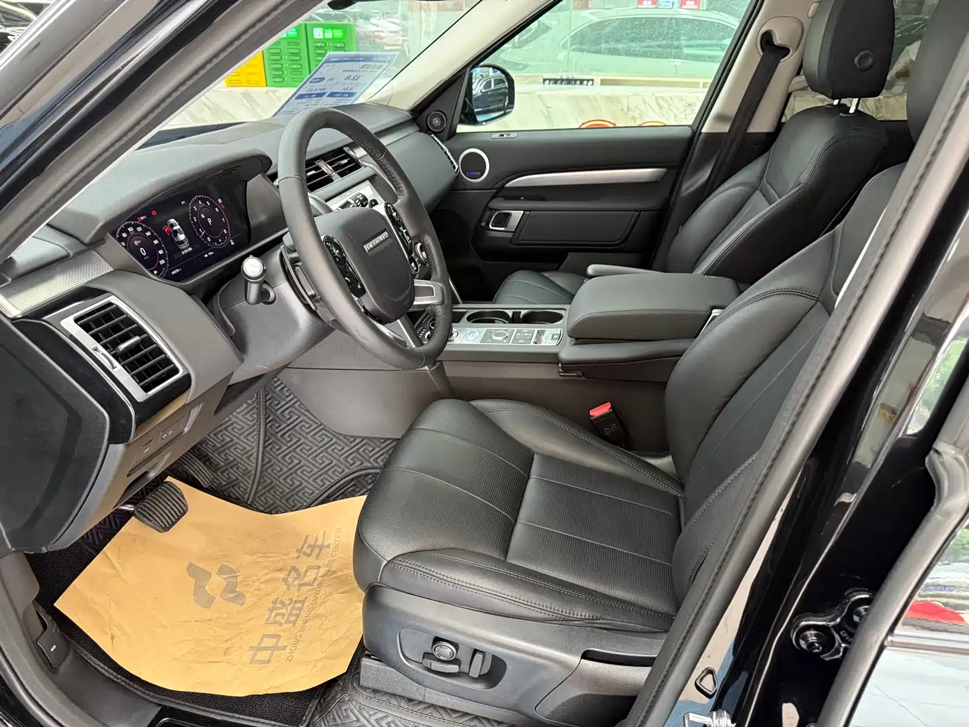 Land Rover Discovery 2020 3.0 SC V6 30th Anniversary Special Edition фото 14