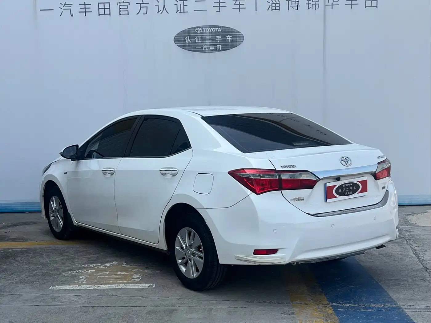 Toyota Corolla 2017 Facelift 1.6L S-CVT GL фото 3