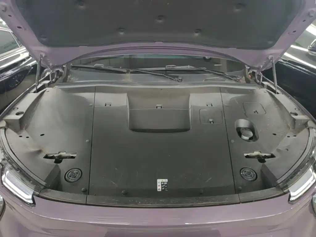 Фото 20 - NIO EC6