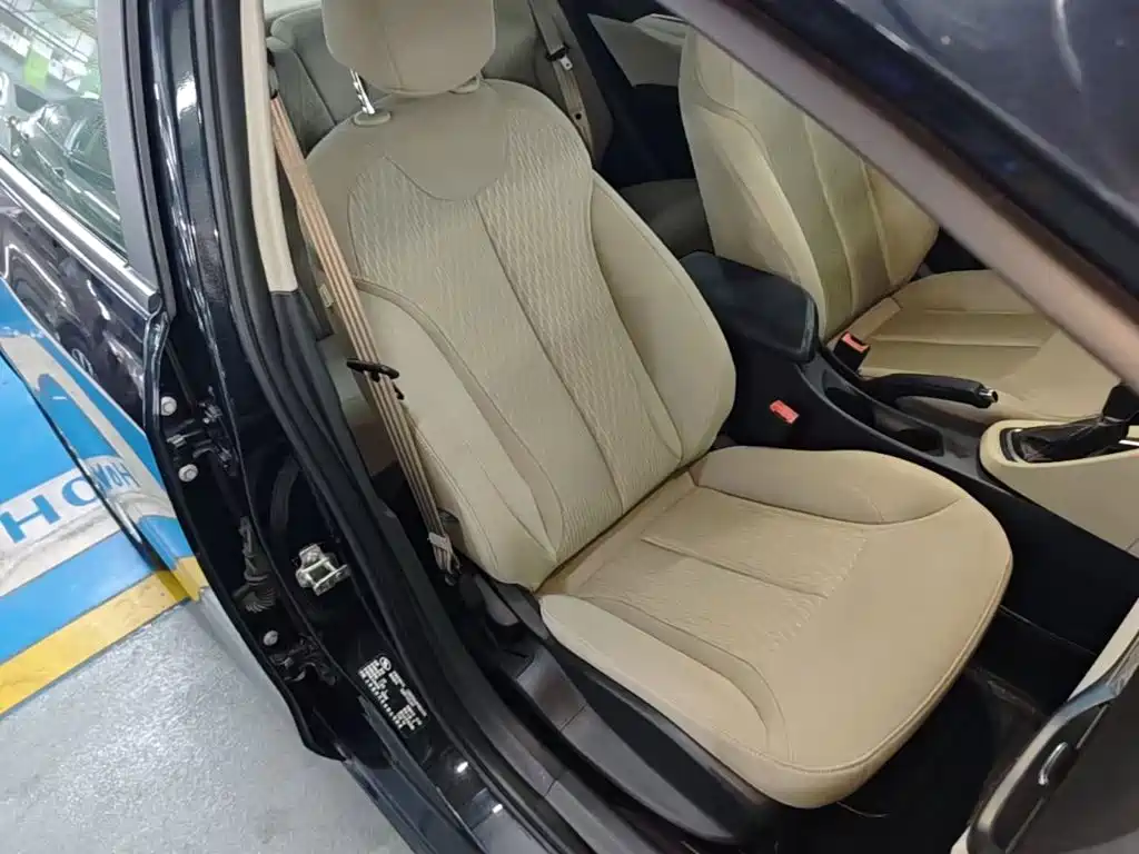 Фото 25 - Buick Excelle