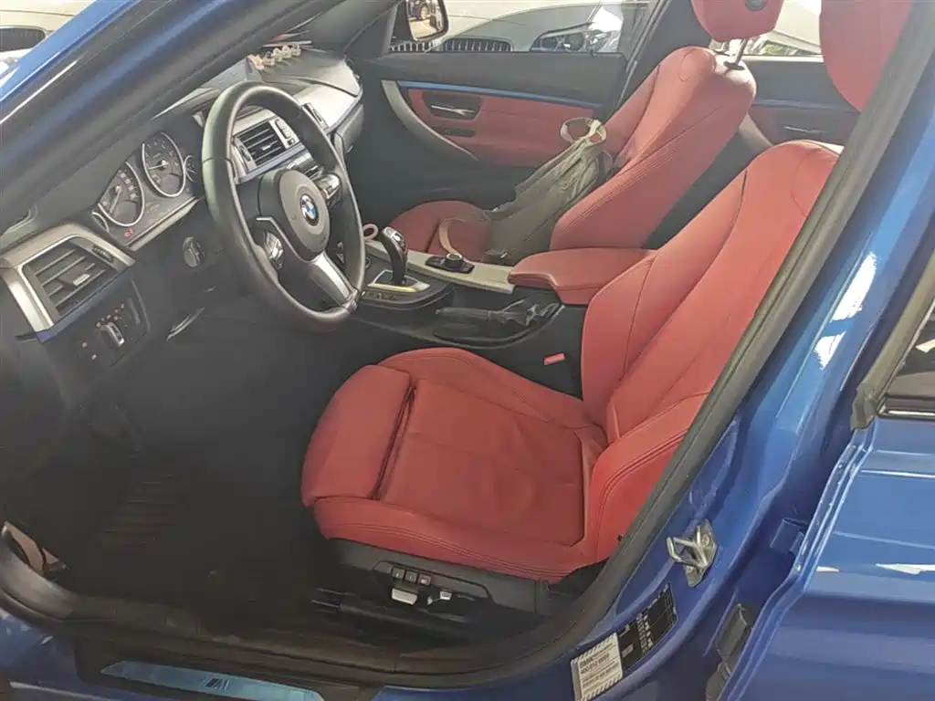 BMW 3 Series 2019 320i M Sport Package фото 11
