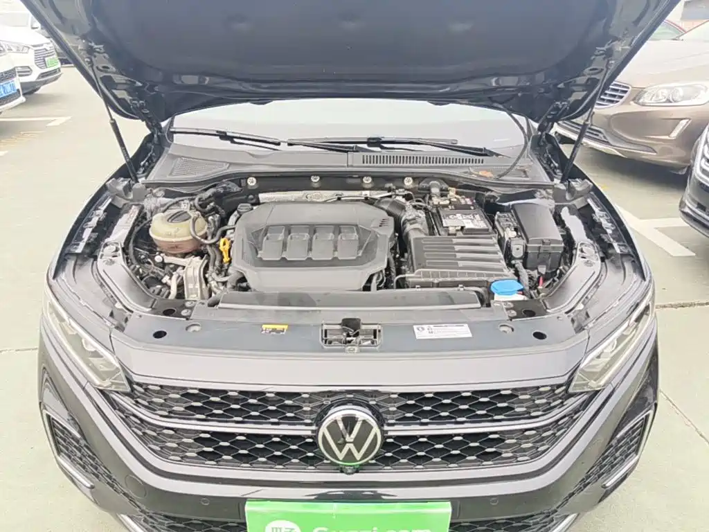 Photo 20 - Volkswagen Passat