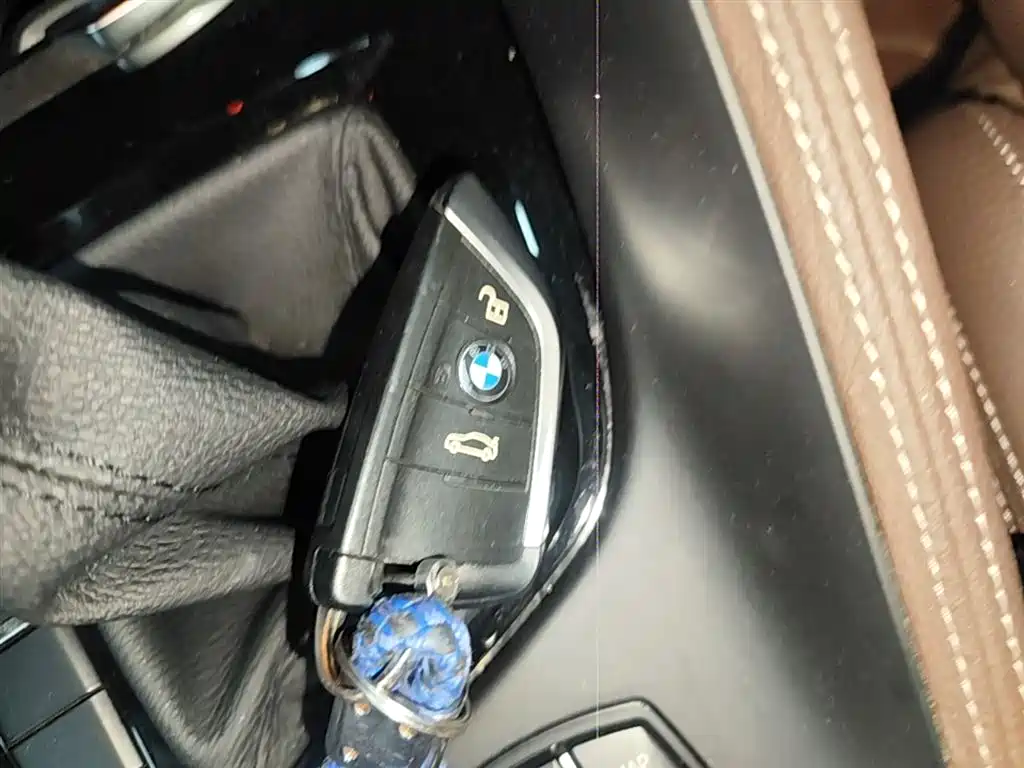 BMW X1 2018 xDrive20Li Premium Model фото 9