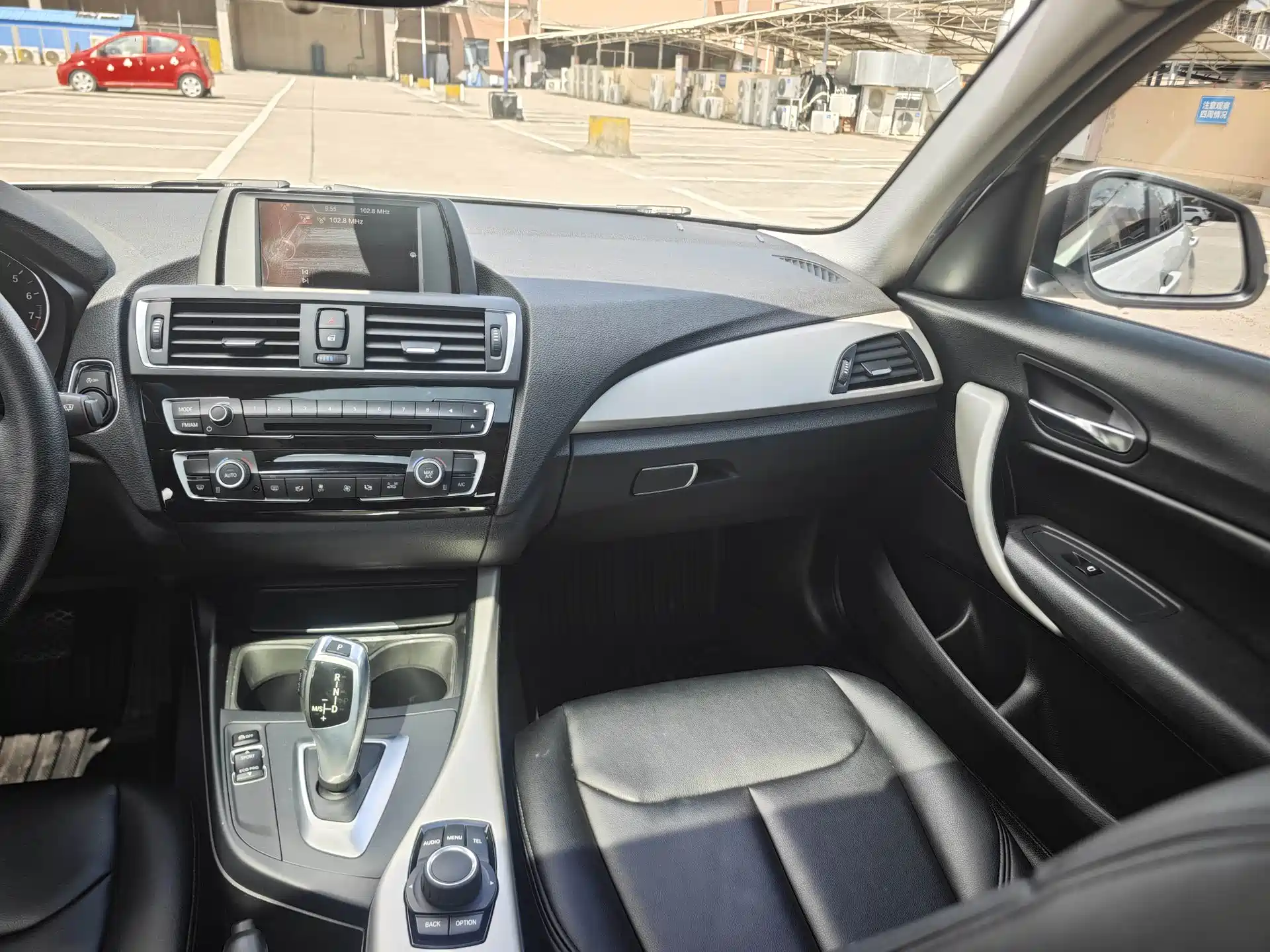 Photo 12 - BMW 1 Series (Import)